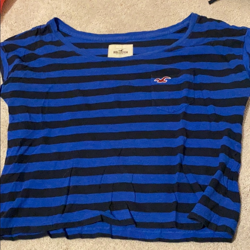 hollister cropped tee!